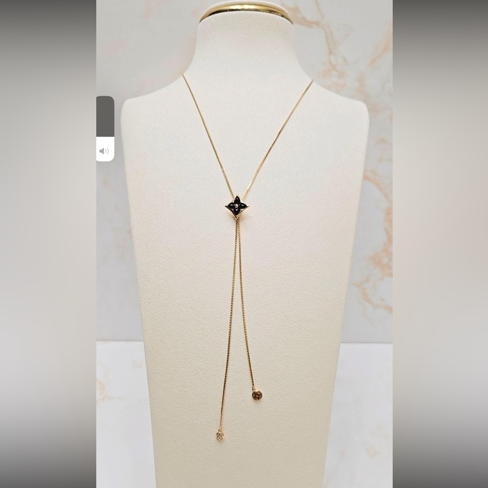 Elegant Gold and Black Pendant Necklace